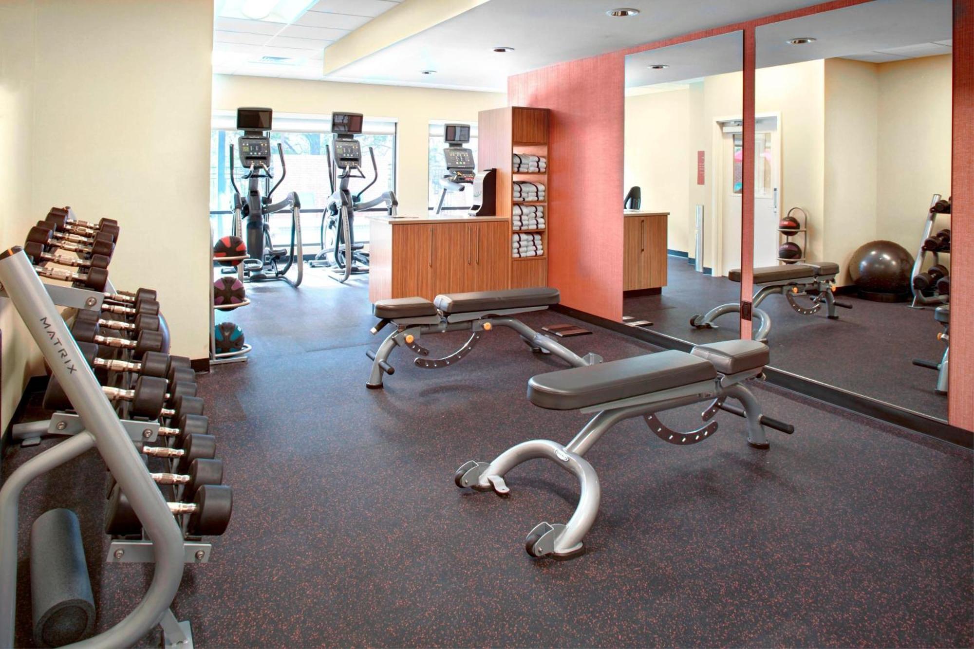 Towneplace Suites By Marriott Macon Mercer University Экстерьер фото