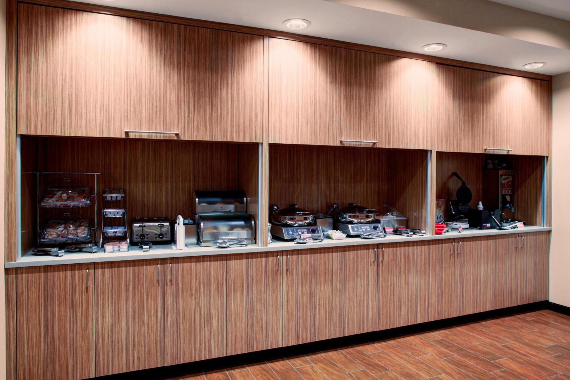 Towneplace Suites By Marriott Macon Mercer University Экстерьер фото