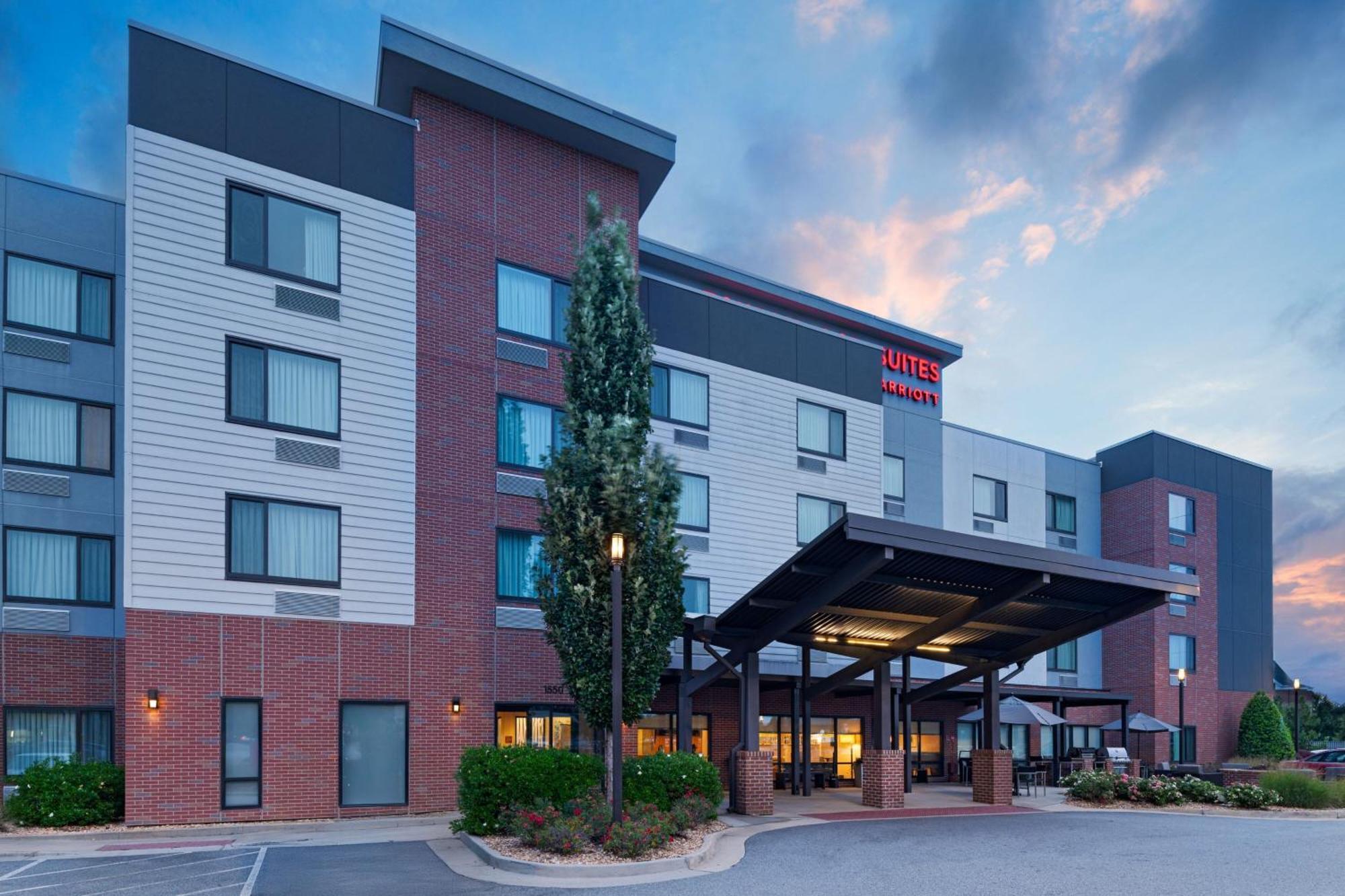 Towneplace Suites By Marriott Macon Mercer University Экстерьер фото